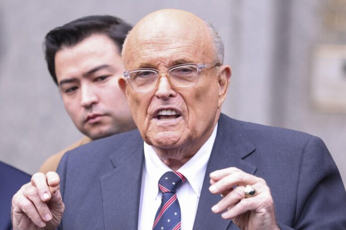 rudy-giuliani-hospitalizado-en-florida-en-condicion-critica-pero-estable-por-neumonia