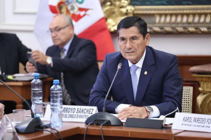 luis-arroyo-asegura-que-compra-de-aviones-“no-fue-a-dedo”:-“(el-presidente-balcazar)-tenia-conocimiento”