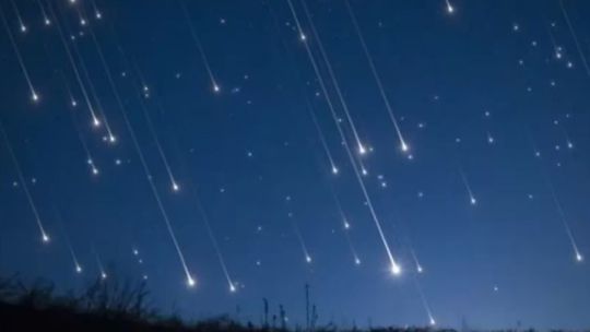 ¿cuando-y-como-disfrutar-la-lluvia-de-estrellas-eta-acuaridas-2026-desde-la-argentina?