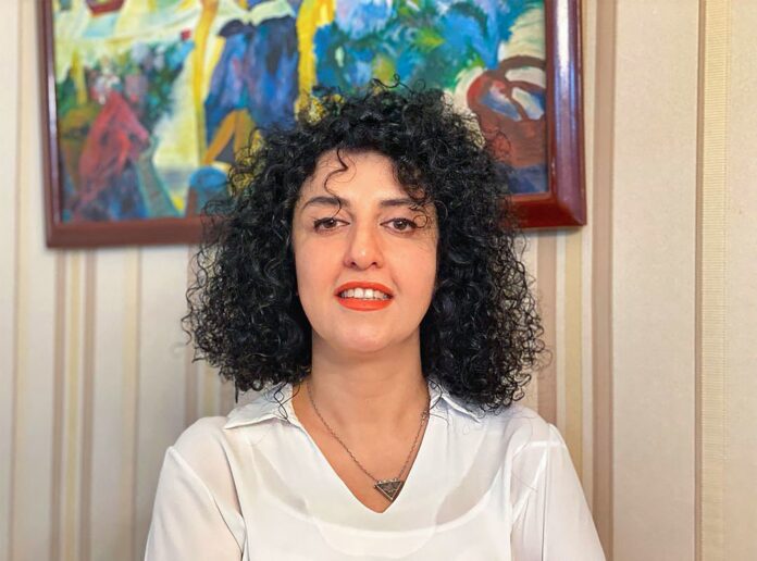 el-nobel-de-la-paz-irani-mohammadi,-“entre-la-vida-y-la-muerte”,-segun-sus-allegados