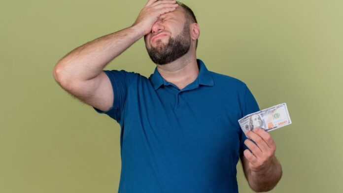 cuidado-con-tus-ahorros-en-dolares:-las-5-estafas-virtuales-mas-comunes