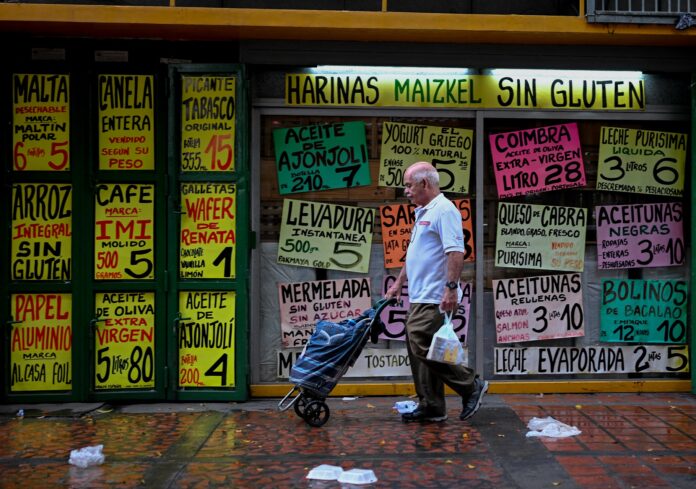 cedice-libertad:-inflacion-de-abril-cerro-en-18,04%-en-bolivares-y-13,61%-en-dolares