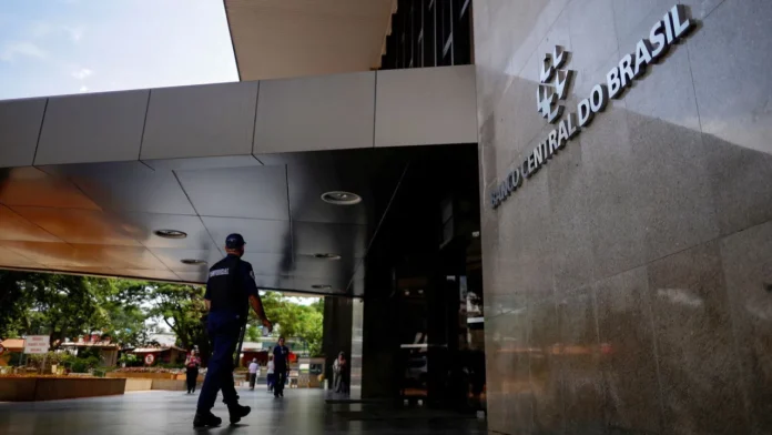 el-banco-central-de-brasil-se-vuelve-agresivo;-eleva-la-vision-de-inflacion-para-2026-al-4,6%