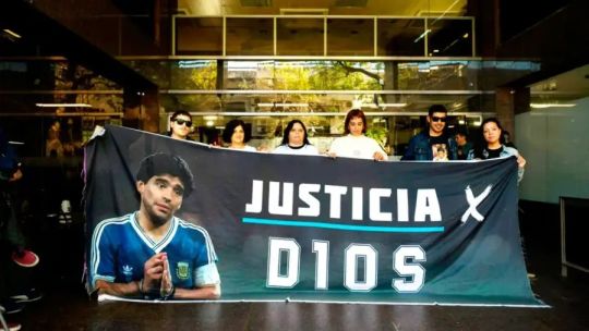 el-medico-de-la-autopsia-dice-que-el-corazon-de-diego-maradona-tenia-signos-de-“agonia-prolongada”