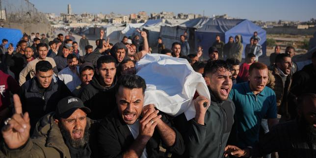 dans-la-bande-de-gaza,-cinq-personnes-ont-ete-tuees-dans-des-bombardements-israeliens