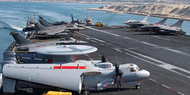 francia-desplego-la-puerta-de-aviones-«charles-de-gaulle»-en-direccion-al-golfo-de-aden-y-se-apresuro-a-girar-para-desbloquear-el-detroit-de-ormuz.