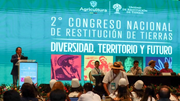 ‘restituir-para-cerrar-las-heridas-del-conflicto-armado-en-colombia’:-asi-arranco-en-barranquilla-el-ii-congreso-nacional-de-restitucion-de-tierras