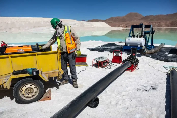 el-cobre-de-chile-se-estanca-mientras-el-litio-se-dispara-un-175%-en-las-exportaciones-de-abril