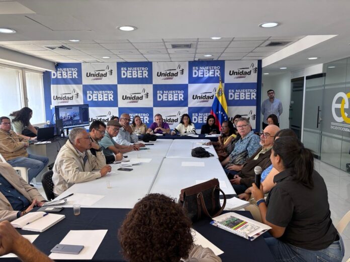 la-pud-se-reune-con-sindicatos-y-gremios-de-la-coalicion-para-presentar-hoja-de-ruta-politica-y-economica.