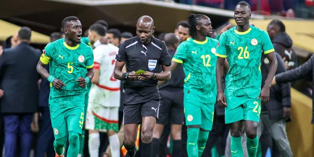 jean-jacques-ndala,-heroes-malheureux-de-la-final-de-la-can,-disenado-para-arbitro-celular-de-la-liga-de-campeones-africanos