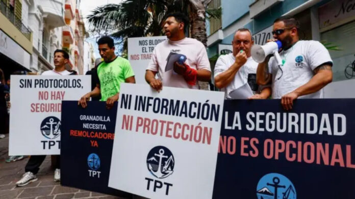 el-enojo-y-resignacion-en-tenerife-ante-la-llegada-del-barco-que-transporta-los-pasajeros-con-hantavirus