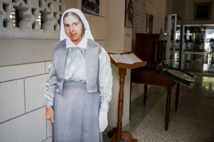 conmemoraron-el-dia-de-santa-carmen-rendiles-en-caracas