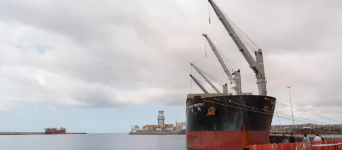 asi-sera-el-delicado-desembarco-del-crucero-por-mar,-tierra-y-aire:-“es-una-operacion-inedita”