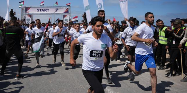 gaza:-millones-de-personas-participaron-en-el-maraton-de-palestina,-un-estreno-despues-de-tres-anos