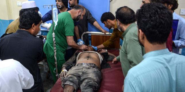 en-pakistan,-al-menos-15-politicos-tues-dans-un-attentat-contre-un-poste-de-control-dans-le-nord-ouest-du-pays