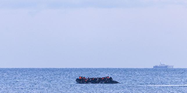 mas-de-200.000-inmigrantes-han-atravesado-la-mancha-hasta-angleterre-desde-2018,-segun-las-estadisticas-de-royaume-uni