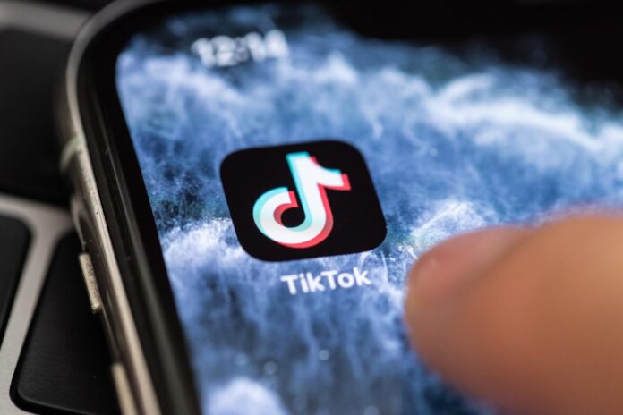 familias-denuncian-en-francia-a-tiktok-por-suicidios-o-trastornos-mentales-de-adolescentes