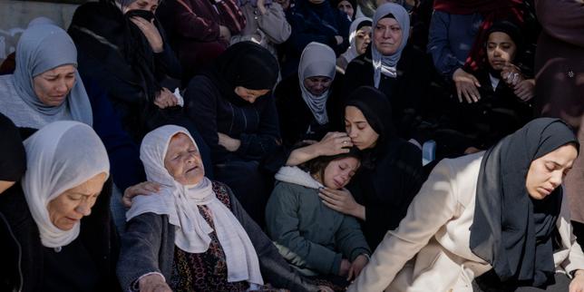 union-europeenne-:-despues-de-los-meses-de-bloqueo,-les-vingt-sept-sanctionnent-des-mouvements-de-colons-israeliens-en-cisjordania-occupee
