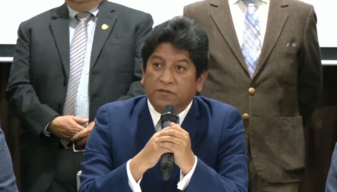 defensor-del-pueblo:-la-constitucion-establece-que-es-“prerrogativa”-del-mandatario-otorgar-las-gracias-presidenciales