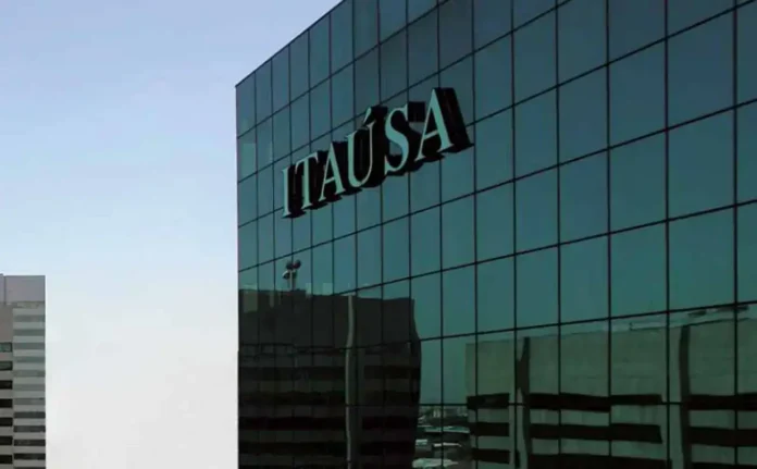 itausa,-holding-detras-del-banco-itau,-gana-r$-4,5-mil-millones-en-el-primer-trimestre-+17%