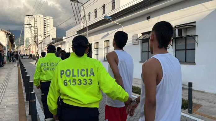 la-‘mafia-del-tusi’-en-bucaramanga:-caen-15-personas-que-operaban-para-el-‘tren-de-aragua’-y-‘los-del-sur’,-se-encargaban-de-las-muertes-violentas