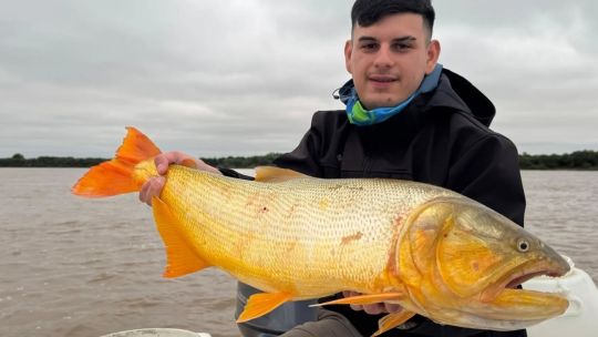 esquina-y-la-magia-del-parana-medio:-uno-de-los-destinos-favoritos-para-la-pesca-deportiva