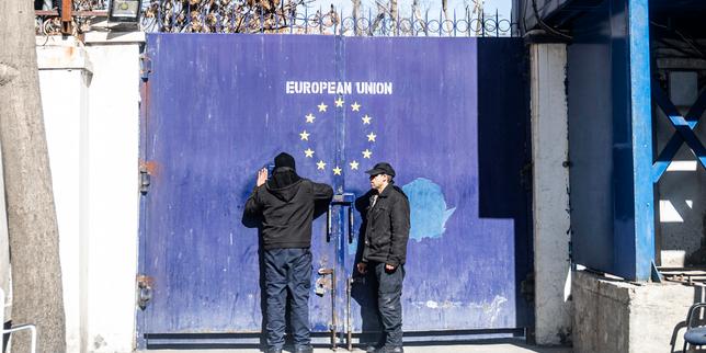 la-ue-va-a-recibir-a-los-responsables-talibanes-para-poder-facilitar-la-expulsion-de-los-afganos