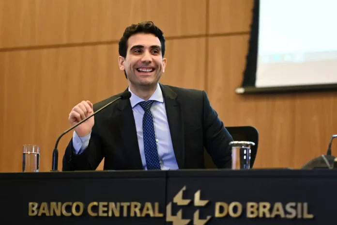 galipolo-de-brasil:-el-shock-petrolero-de-iran-pone-a-prueba-la-credibilidad-del-banco-central