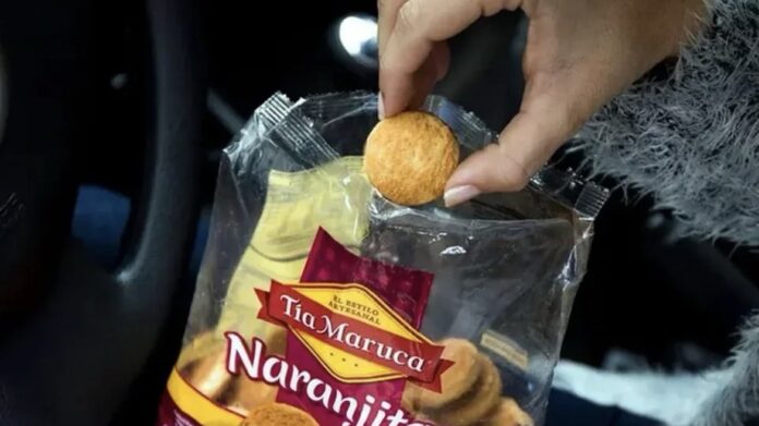 estaba-comiendo-unas-famosas-galletitas-cuando-senti-algo-frio:-“mis-hijos-…”