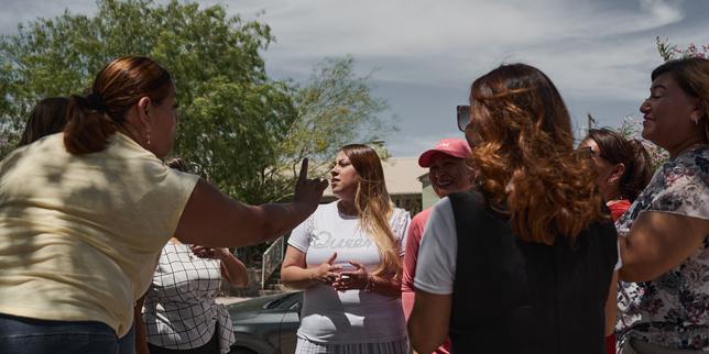 «-les-gens-se-terrent-chez-eux,-sures-ne-vont-meme-plus-au-travail-»-:-en-el-paso,-en-texas,-los-habitantes-se-esfuerzan-por-ayudar-a-los-policias-de-ice