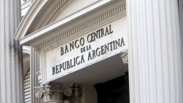 el-swap-de-scott-bessent:-el-bcra-revelo-que-le-pago-mas-de-u$s17-millones-en-intereses-al-tesoro-de-eeuu