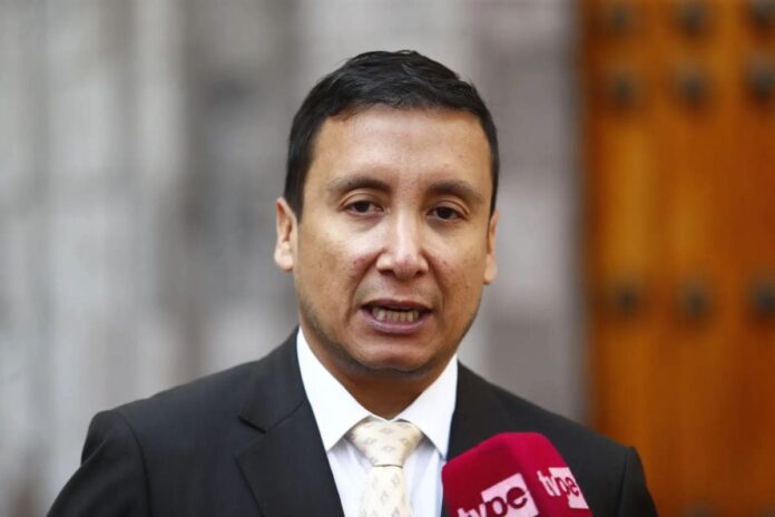 comision-de-fiscalizacion-cita-este-lunes-18-a-ministro-de-justicia-por-cambios-en-comision-de-gracias-presidenciales
