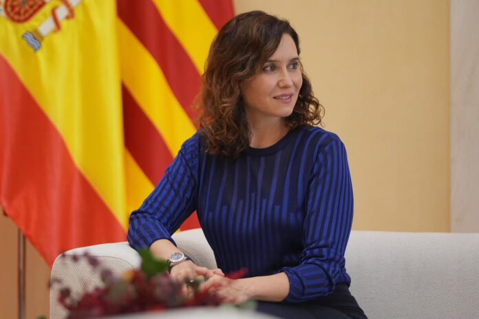 isabel-diaz-ayuso:-juanma-moreno-ha-arrasado-a-la-izquierda-y-pide-la-dimision-de-sanchez