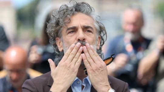 leonardo-sbaraglia-se-convierte-en-el-alter-ego-en-pantalla-de-pedro-almodovar