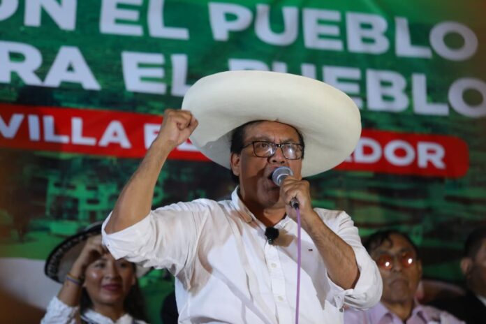 roberto-sanchez:-“pedro-francke-esta-asumiendo-la-coordinacion-del-equipo-economico”