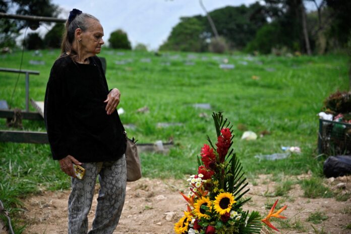 carmen-teresa-navas-sera-sepultada-junto-a-su-hijo-este-martes-en-el-cementerio-del-este