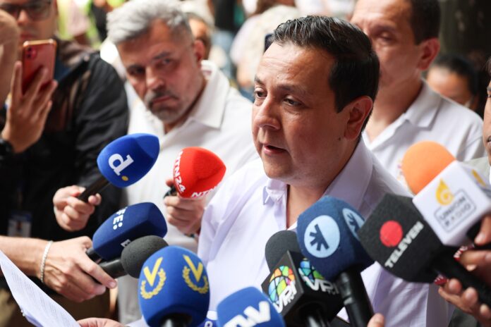 javier-tarazona-exige-no-desistir-en-la-lucha-por-la-liberacion-de-los-presos-politicos