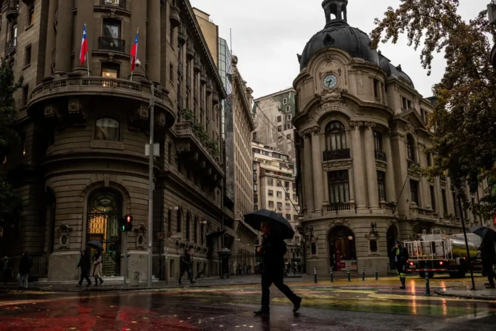 la-economia-de-chile-se-contrae-en-el-primer-trimestre,-amenazando-el-plan-de-crecimiento-de-kast