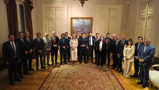 partido-la-libertad-avanza-de-milei-evalua-acuerdos-provinciales-para-elecciones-de-2027