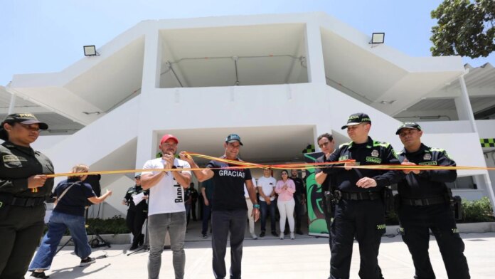 barranquilla:-entregan-renovada-sede-de-la-escuela-de-policia-antonio-narino;-inversion-cercana-a-$4.000-millones