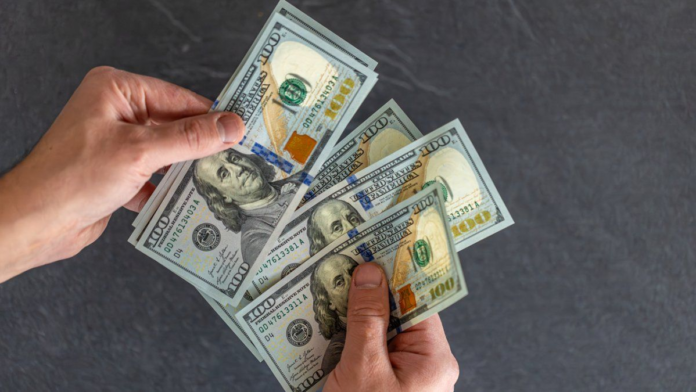 el-dolar-encadena-leves-rebotes,-mientras-el-mercado-recalcula-inflacion-para-2026