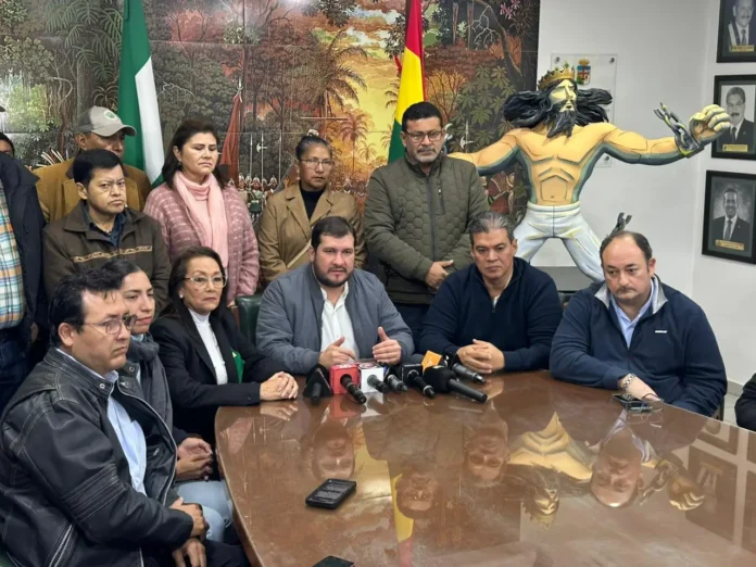 civicos-llaman-a-participar-este-jueves-de-la-marcha-por-la-democracia