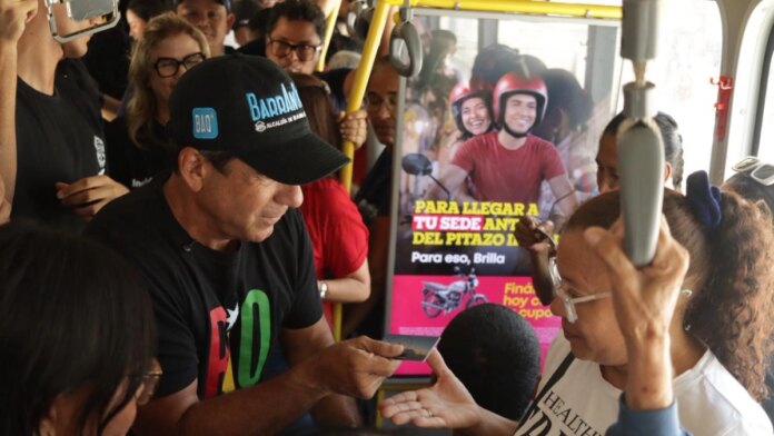 ‘tuve-un-ano-sin-poder-llevar-a-mi-hijo-a-terapias-porque-no-tenia-dinero’:-entregan-subsidios-de-transporte-a-cuidadores-y-personas-con-discapacidad