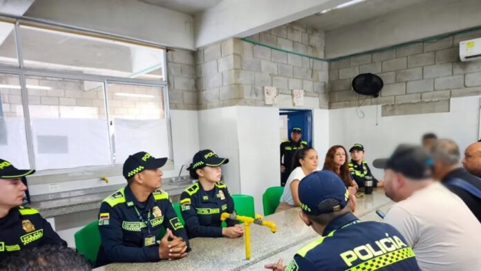 polemica-por-panfletos-en-soledad:-autoridades-senalan-a-estudiantes-como-responsables;-sindicato-de-maestros-responde-con-paro-y-exige-garantias