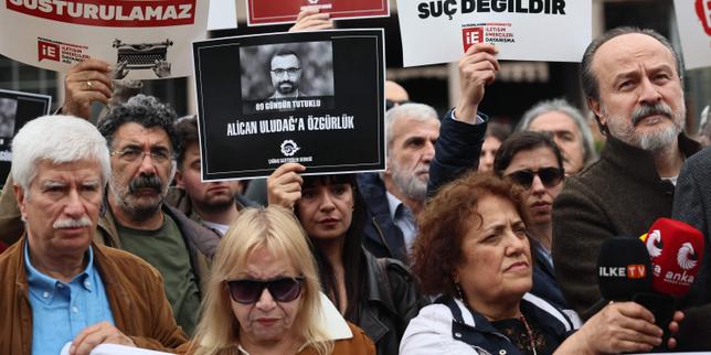 turquia:-un-periodista-de-la-deutsche-welle-remis-en-libertad-condicional