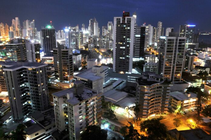 panama-bajo-alerta-de-calor,-con-una-sensacion-termica-de-hasta-42-grados-celsius