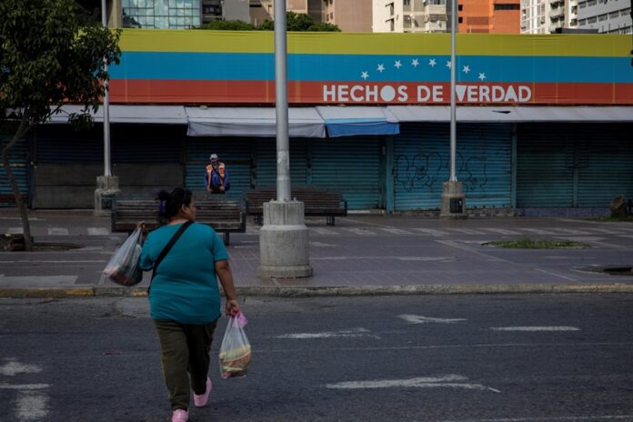 venezuela-arrastra-deuda-de-mas-de-30.000-millones-de-dolares-por-expropiaciones-del-chavismo