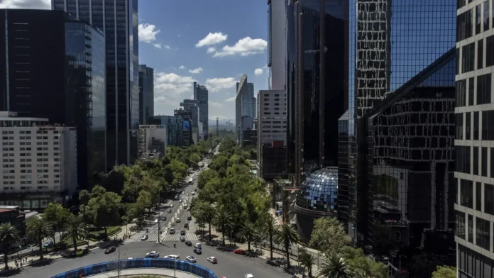 moody’s-rebaja-a-mexico-a-baa3,-el-ultimo-peldano-del-grado-de-inversion