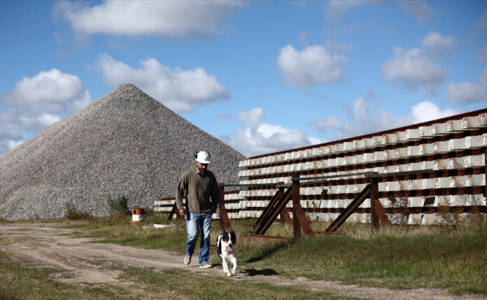 argentina’s-economy-hits-new-all-time-high-in-march,-with-broad-based-growth