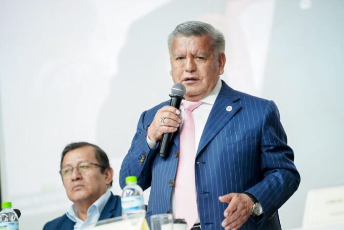 cesar-acuna-sobre-su-derrota-electoral:-“los-culpables-son-los-medios-de-comunicacion”
